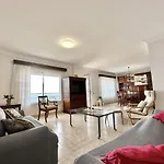 Views House Apartmán