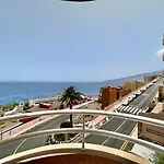 Views House