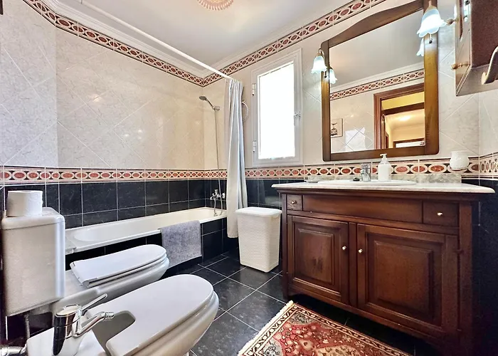 Views House Apartamento *