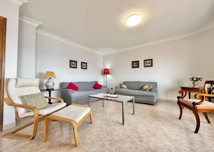 Views House Apartment