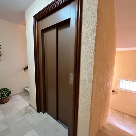 Views House Appartement