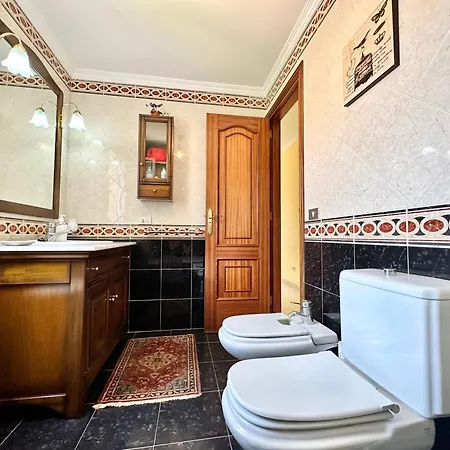 Views House Апартаменты *