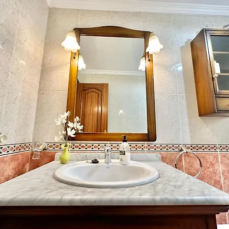 Views House Апартаменты *